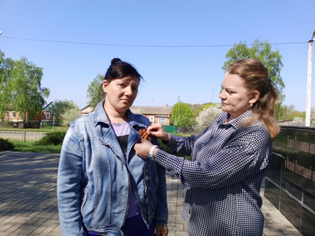 Филиалы Знаменского Дома культуры приняли участие в акции «Георгиевская ленточка»